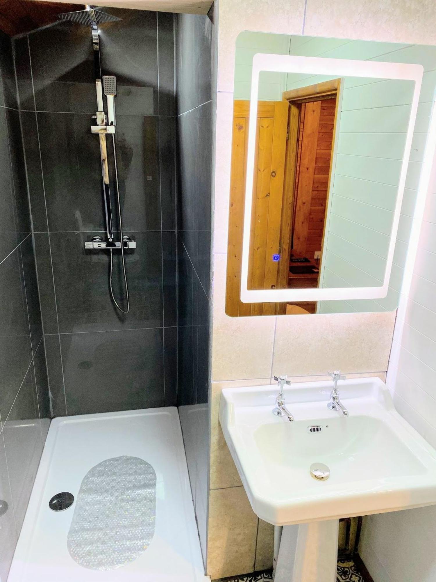 Otter 4 Hot Tub - Huntersmoon-Warminster-Bath-Salisbury Villa Ngoại thất bức ảnh