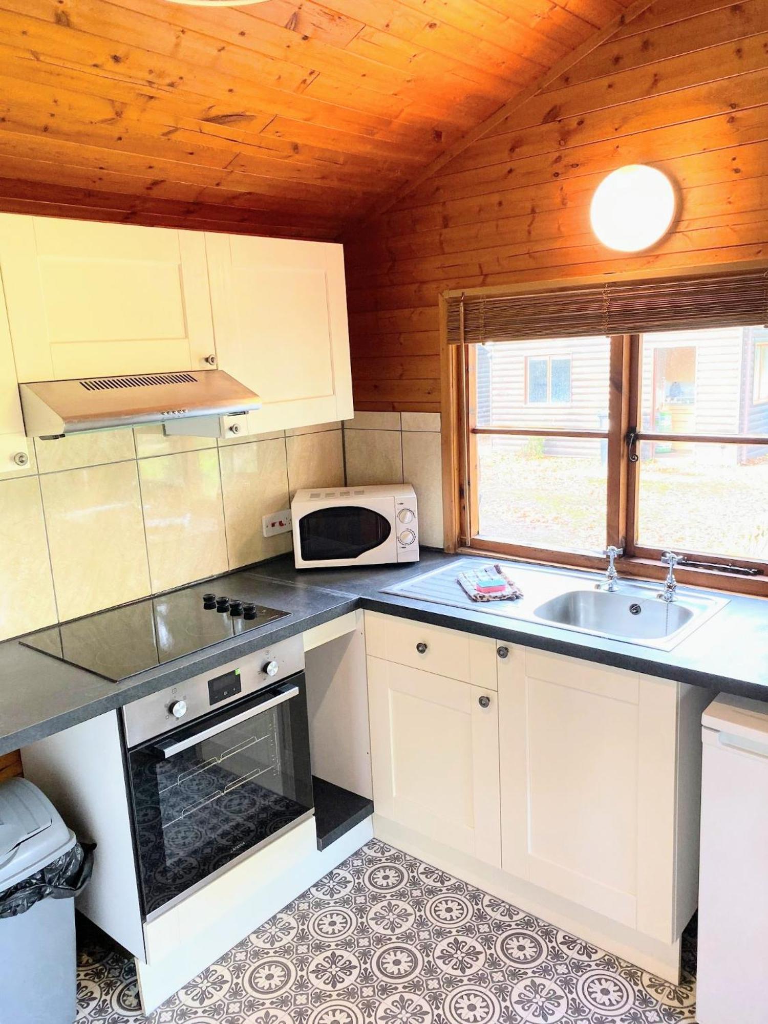 Otter 4 Hot Tub - Huntersmoon-Warminster-Bath-Salisbury Villa Ngoại thất bức ảnh